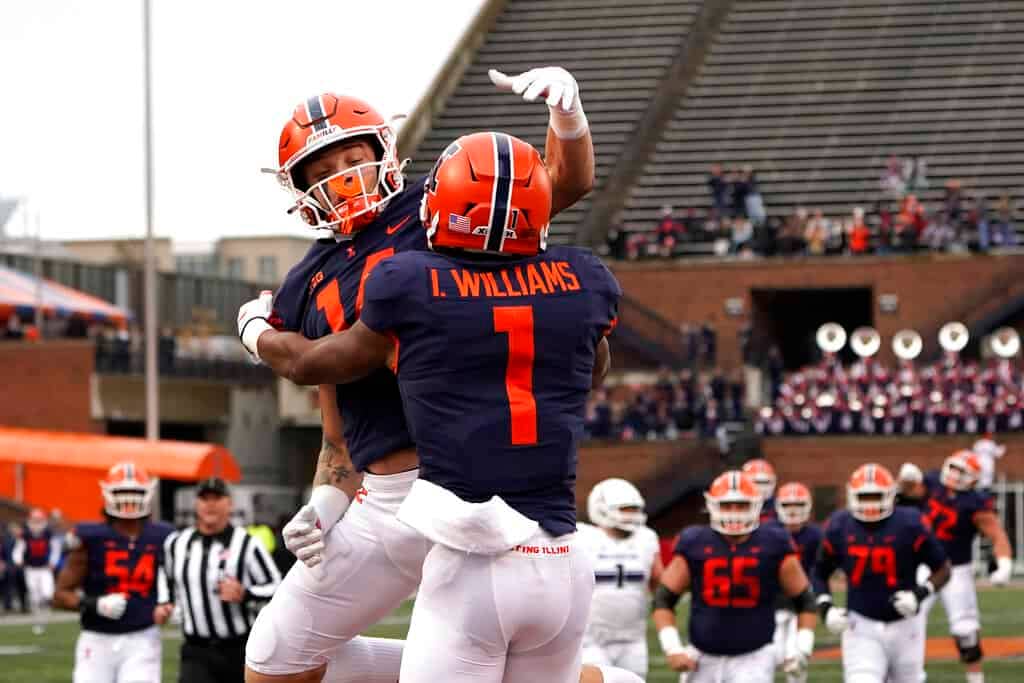 Minnesota vs Illinois Betting Odds & Prediction: Fighting Illini